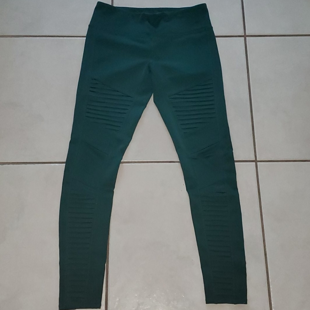 Alo yoga Moto leggings Sz M